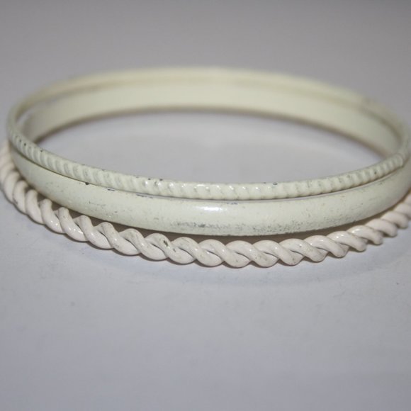 Vintage cream/ white metal bangle bracelets 3.5" wide - Picture 1 of 4